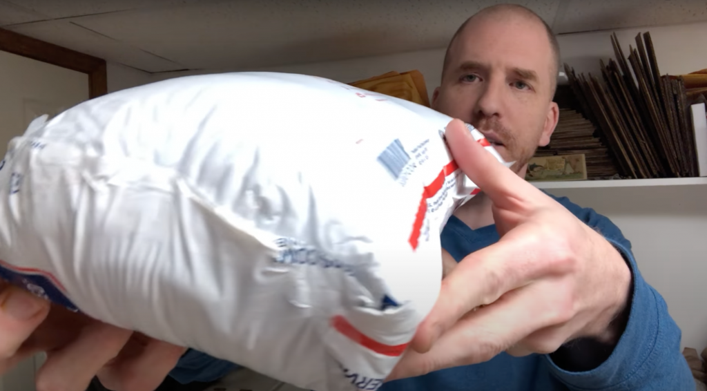 As maneiras mais baratas de enviar um pacote: 6 dicas do USPS